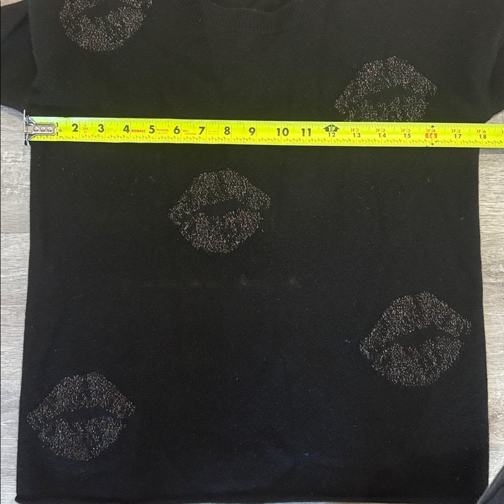 Brodie Cashmere Lips Graphic Black Cashmere Sweater XS - Picture 4 of 7